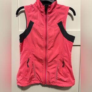 Women’s Brooks Shelter Running Vest Neon Pink Size Small